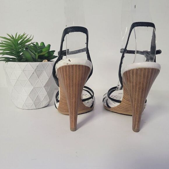 🖤 Betseyville by Betsey johnson strappy white and black heels - Picture 13 of 16